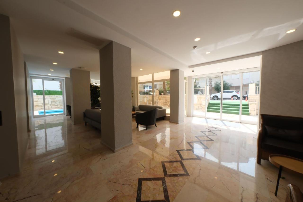 Premier Inn City Antalya Exteriör bild
